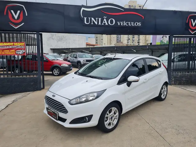 Carro Ford Fiesta Hatch 2017 SEL 1.6 16V Flex Mec. 5p - G