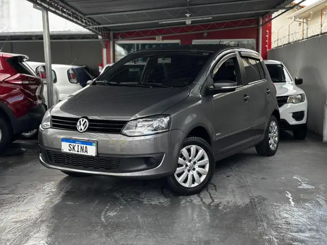 Carro Volkswagen CrossFox 2014 1.6 Mi Total Flex