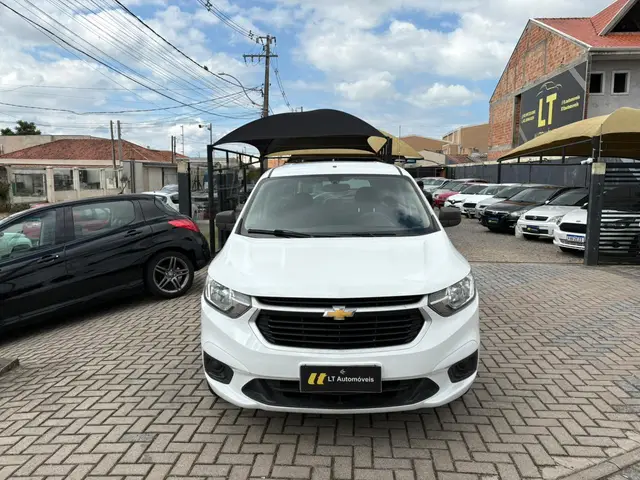 Carro Chevrolet Spin 2019 LS 1.8 5S (Flex)