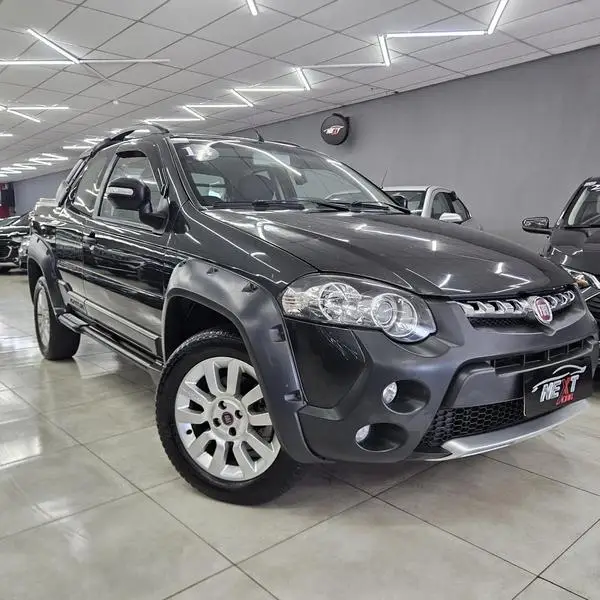 Carro Fiat Strada 2014 Adventure 1.8 16V (Flex) (Cabine Dupla)