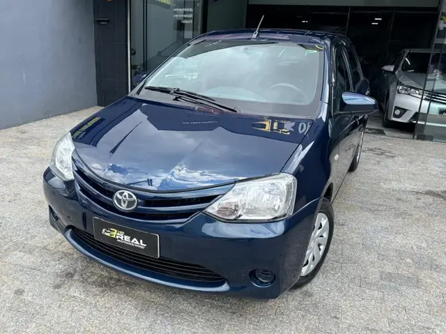 Carro Toyota Etios 2017 X 1.3 (Flex)