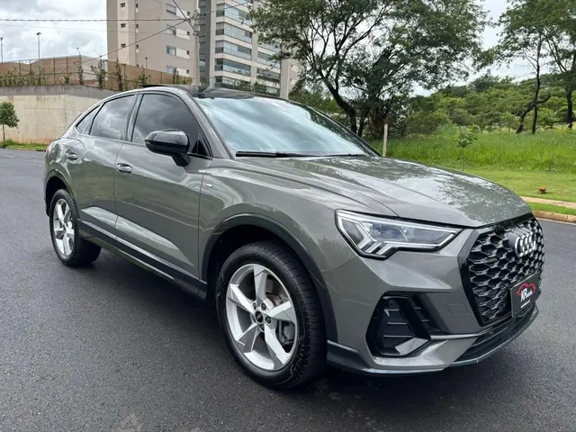 Carro Audi Q3 Sportback 2023 Performance Black 2.0