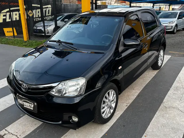Carro Toyota Etios 2014 XLS 1.5 (Flex)