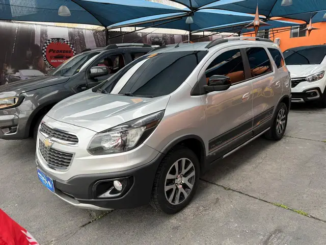 Carro Chevrolet Spin 2016 Activ 1.8 (Flex) (Aut)