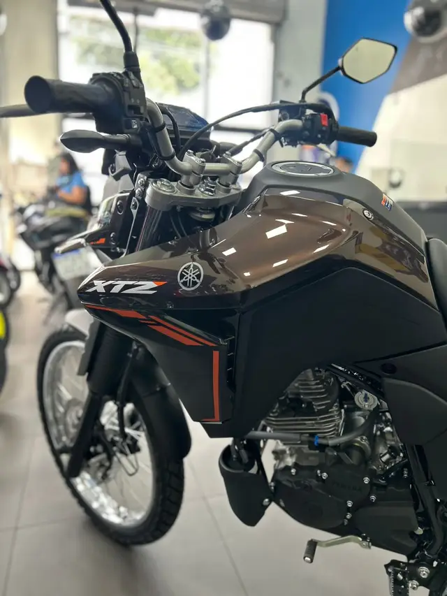 Moto Yamaha XTZ 250 Lander 2026 Connected