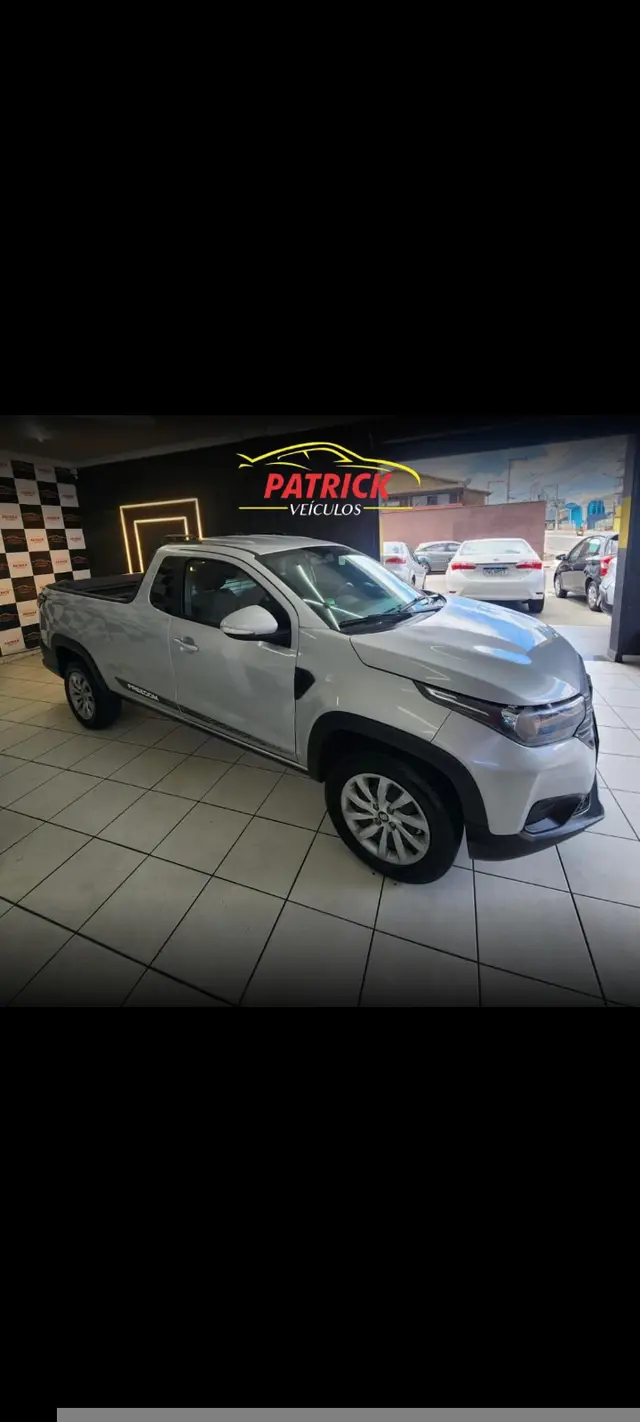 Carro Fiat Strada 2023 Freedom 1.3 CS Plus (Flex)