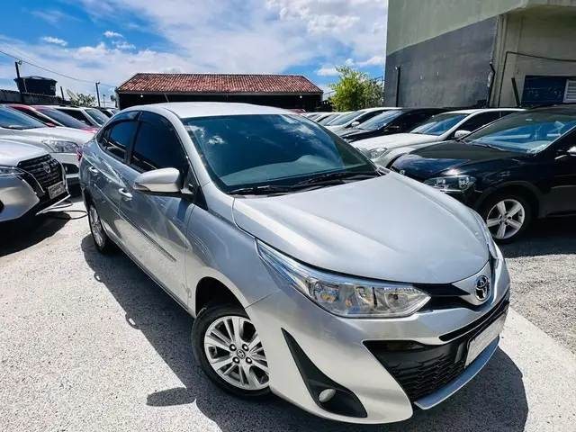 Carro Toyota Yaris Sedan 2019 1.5 XL Plus Tech CVT (Flex)