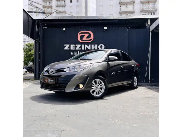 Carro Toyota Yaris Sedan 2019 1.5 XL (Flex)