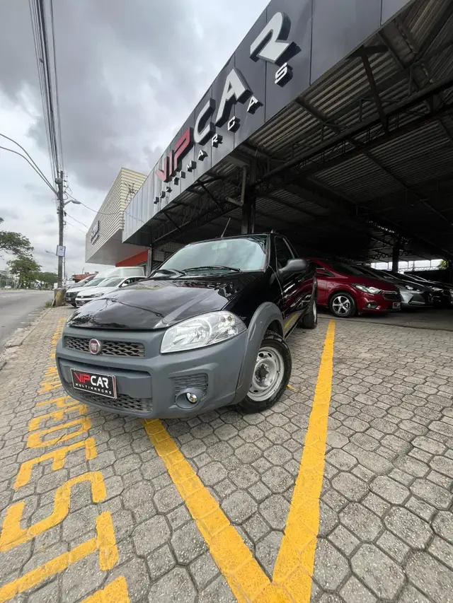 Carro Fiat Strada 2016 Working 1.4 (Flex)