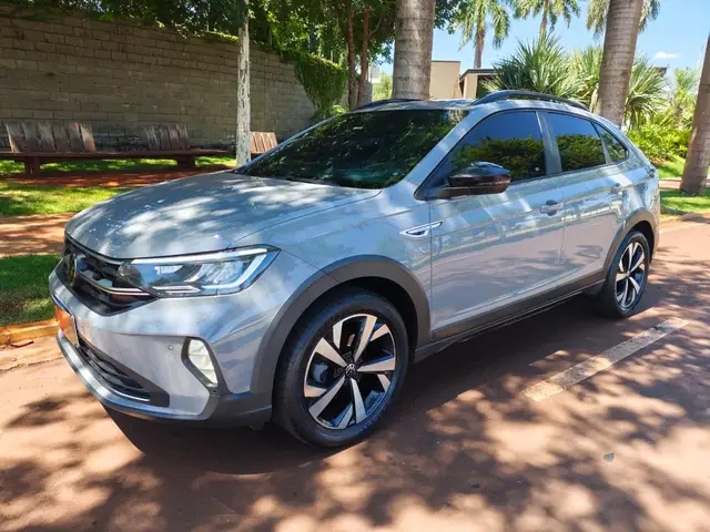 Carro Volkswagen Nivus 2024 Highline 200 TSI
