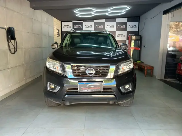 Carro Nissan Frontier 2022 2.3 TD CD LE 4x4 (Aut)
