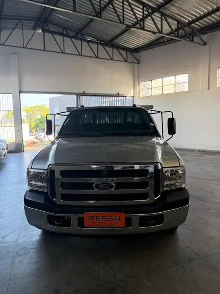 Carro Ford F-350 2011 F350 (Cabine Simples)