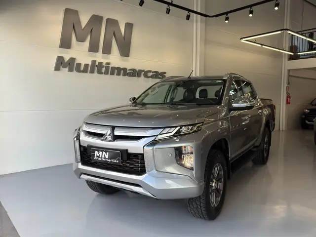 Carro Mitsubishi L200 Triton Sport 2022 HPE-S 2.4 DID-H 4x4 (Aut)