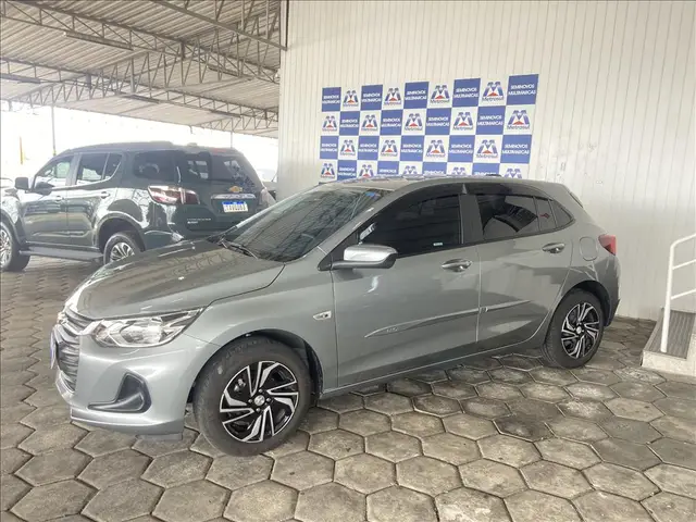 Carro Chevrolet Onix 2025 1.0