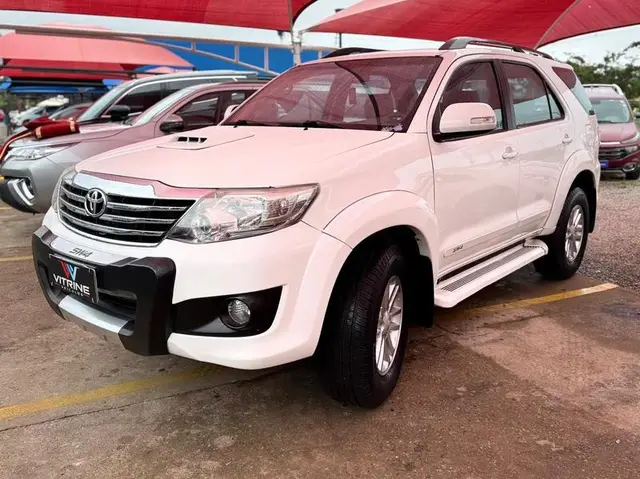 Carro Toyota Hilux Cabine Dupla 2013 Hilux 2.7 4x4 CD STD (Flex)