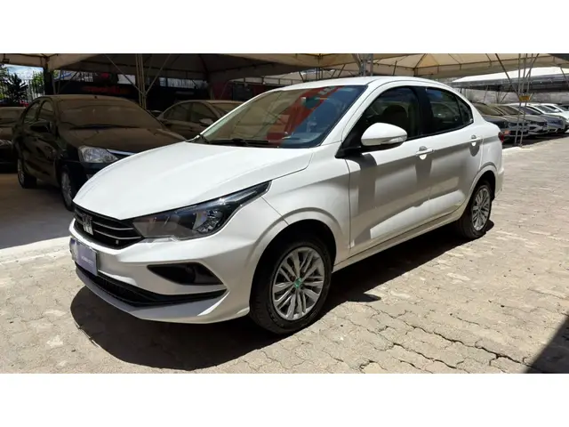 Carro Fiat Cronos 2024 Drive 1.3