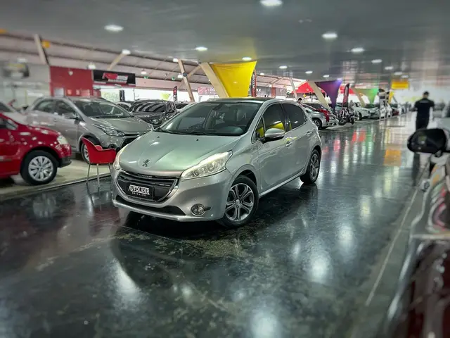 Carro Peugeot 208 2016 Griffe 1.6 16V (Flex) (Aut)