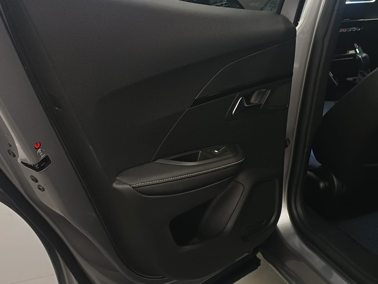 peugeot 2008 allure 1.0 turbo