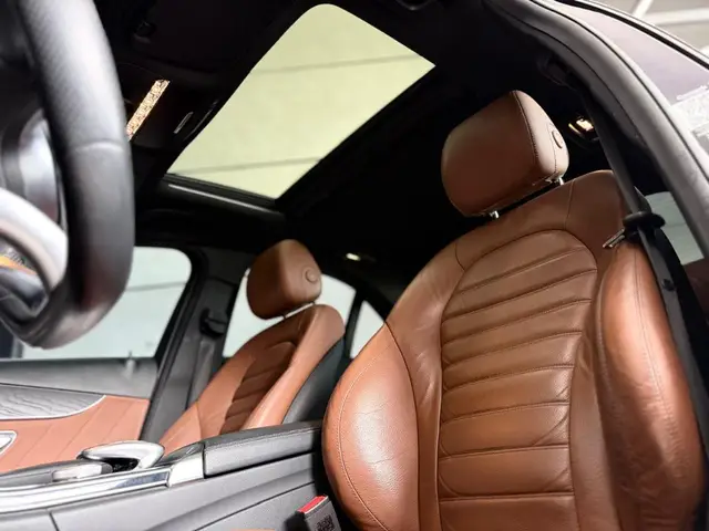 Carro Mercedes-Benz C 300 2019 2.0 C 300 Sport