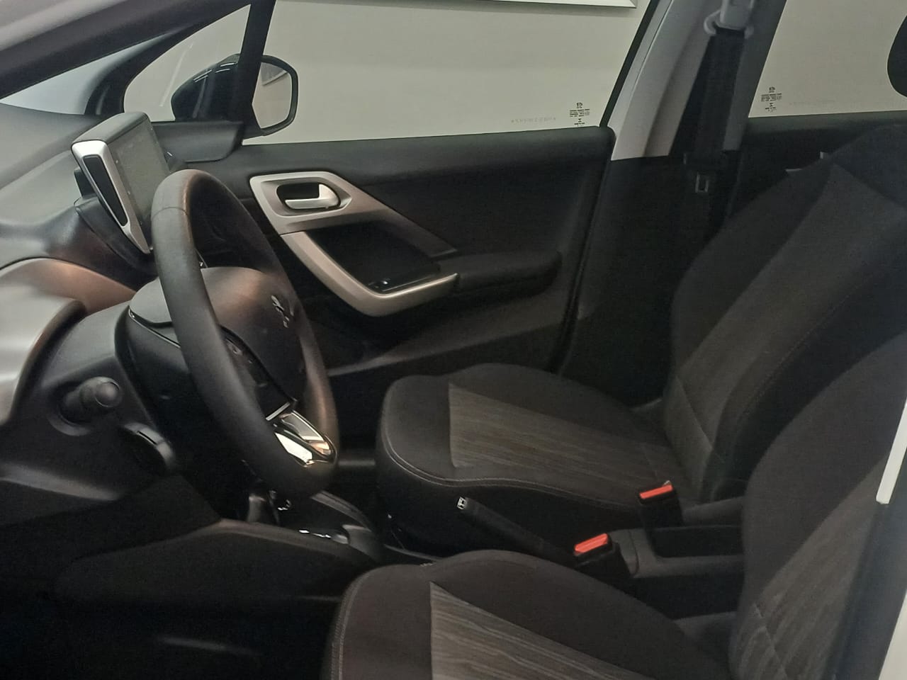 peugeot 2008 allure 1.6 16v (aut) (flex)