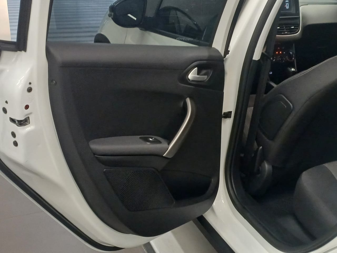 peugeot 2008 allure 1.6 16v (aut) (flex)