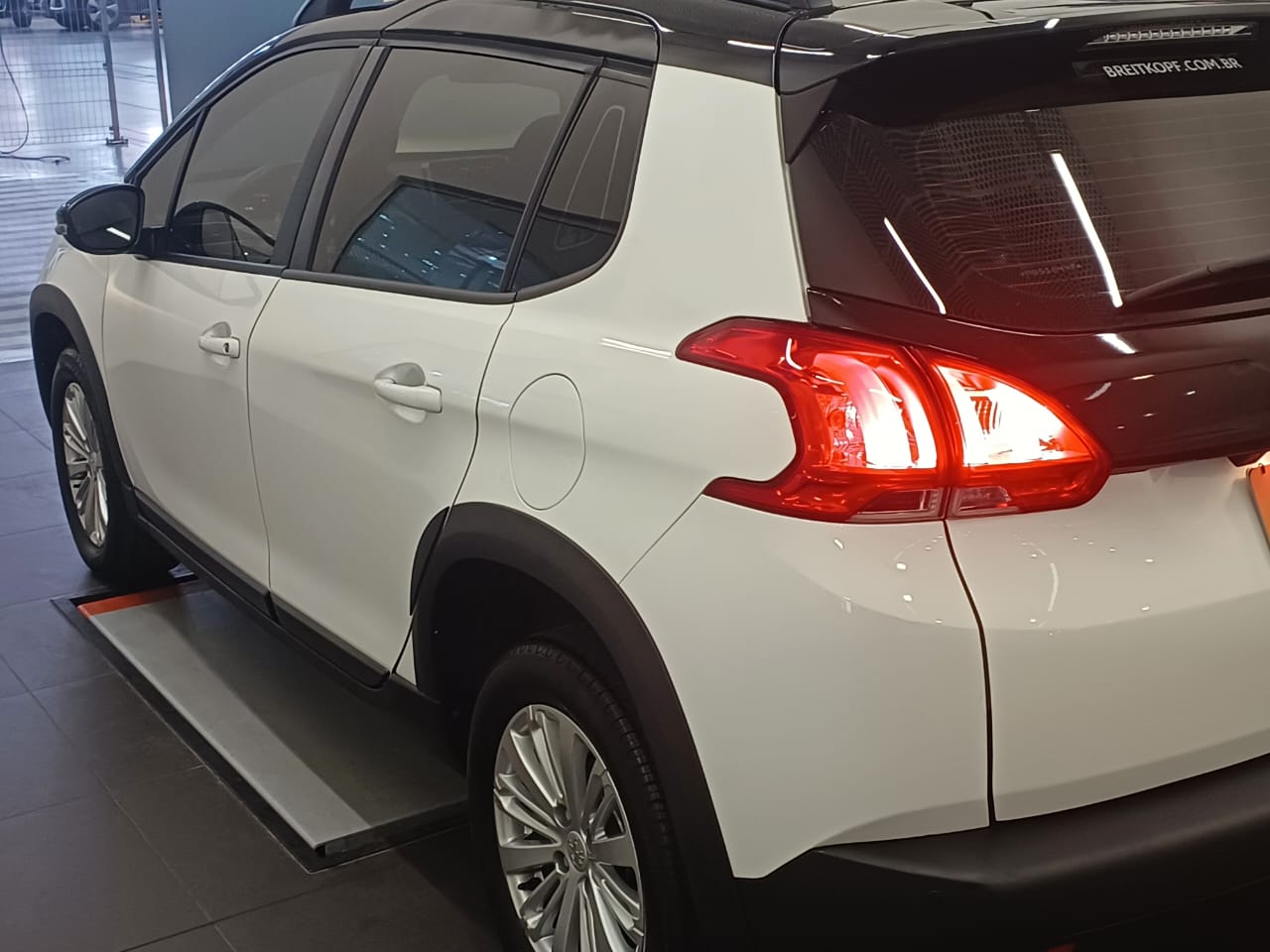 peugeot 2008 allure 1.6 16v (aut) (flex)