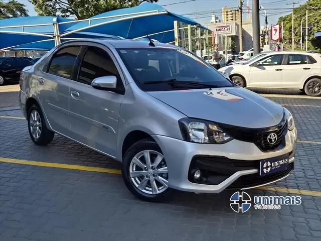 Carro Toyota Etios Sedan 2019 X Plus 1.5 (Flex)