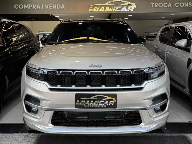 Carro Jeep Commander 2022 Overland T270 Flex (Aut)