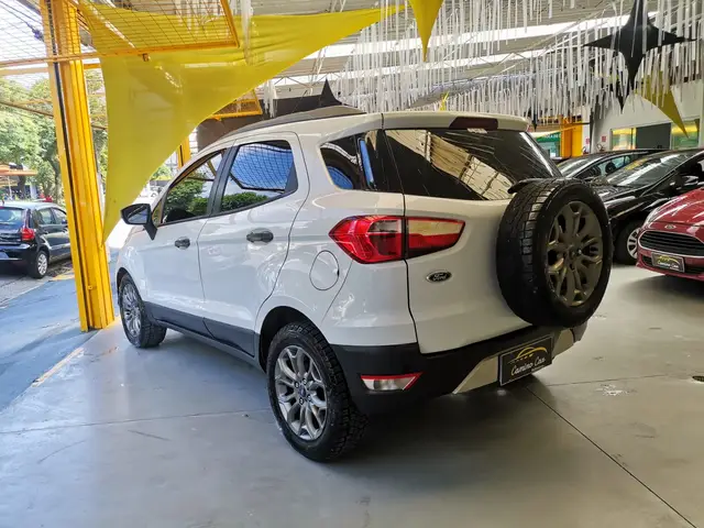 Carro Ford EcoSport 2015 Ecosport Freestyle 1.6 16V (Flex)