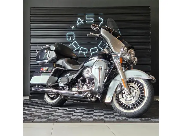 Moto Harley-Davidson Electra Glide 2013 ELECTRA GLIDE ULTRA LIMITED FLHTK