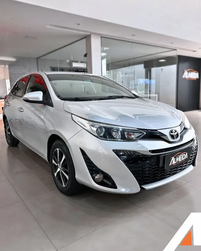 Carro Toyota Yaris 2019 1.5 XLS CVT (Flex)
