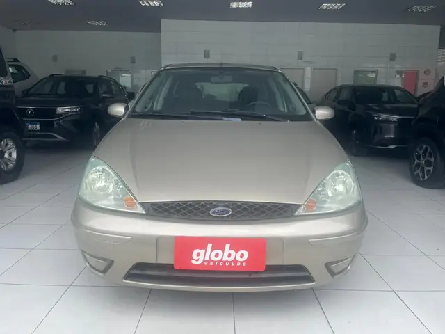 Carro Ford Focus Hatch 2008 GLX 1.6 8V