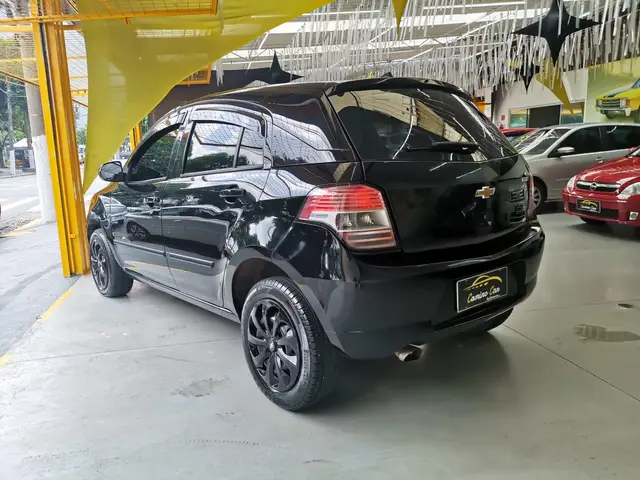 Carro Chevrolet Agile 2011 LT 1.4 8V (Flex)