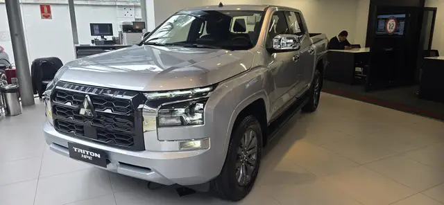 Carro Mitsubishi Triton 2026 HPE