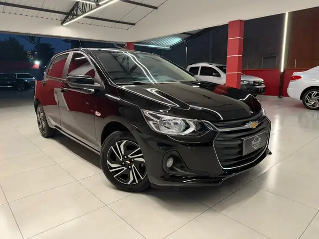 Carro Chevrolet Onix 2025 LT 1.0