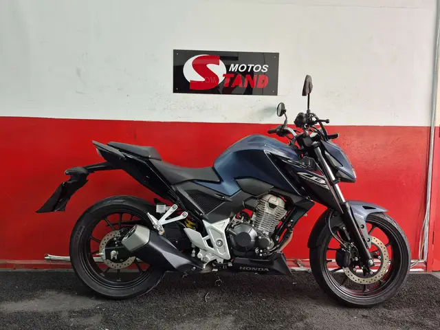 Moto Honda CB 300F Twister 2025 (ABS)