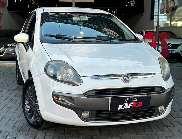 Carro Fiat Punto 2016 Essence 1.6 16V (Flex)