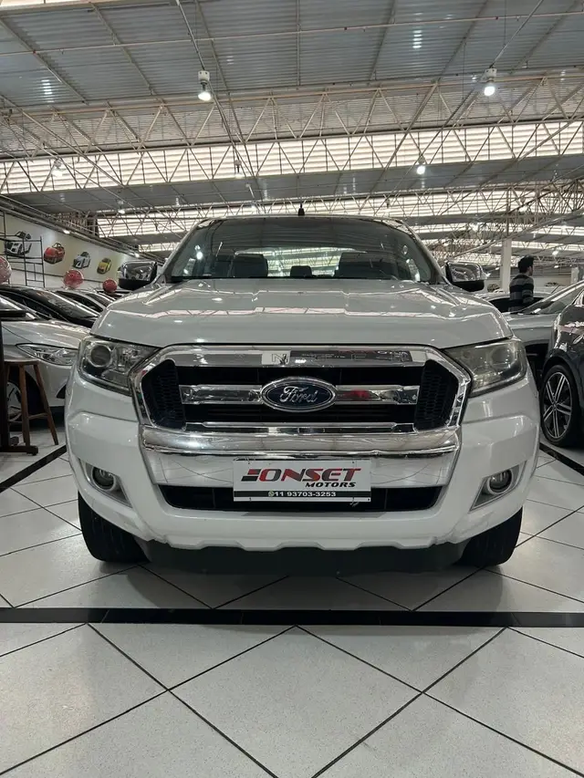 Carro Ford Ranger Cabine Dupla 2017 Ranger 3.2 XLT CD 4x4 (Aut)