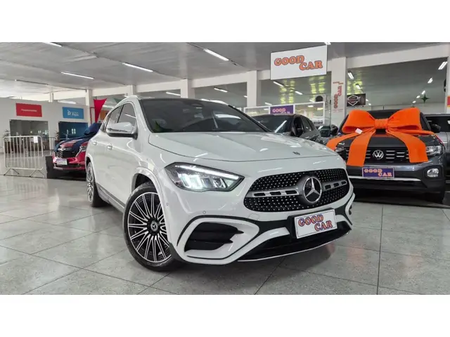 Carro Mercedes-Benz GLA 200 2024 AMG Line 1.3 Turbo (Aut)
