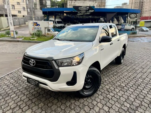 Carro Toyota Hilux Cabine Dupla 2024 STD Power Pack 4x4 2.8 Diesel