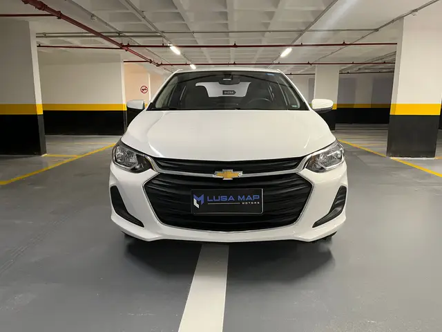 Carro Chevrolet Onix Plus 2023 LT 1.0