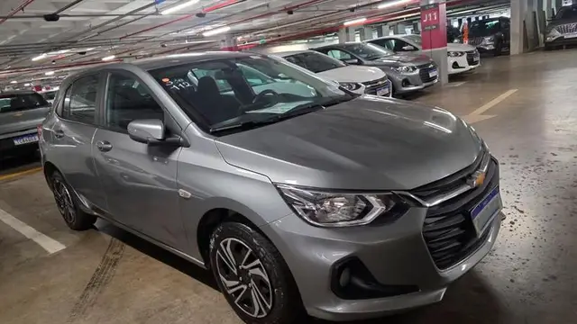 Carro Chevrolet Onix 2025 1.0