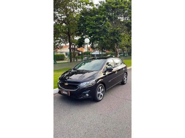 Carro Chevrolet Onix 2017 1.4 LTZ SPE/4 (Aut)