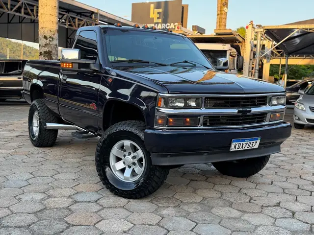 Carro Chevrolet Silverado 1999 Pick Up DLX 4.2