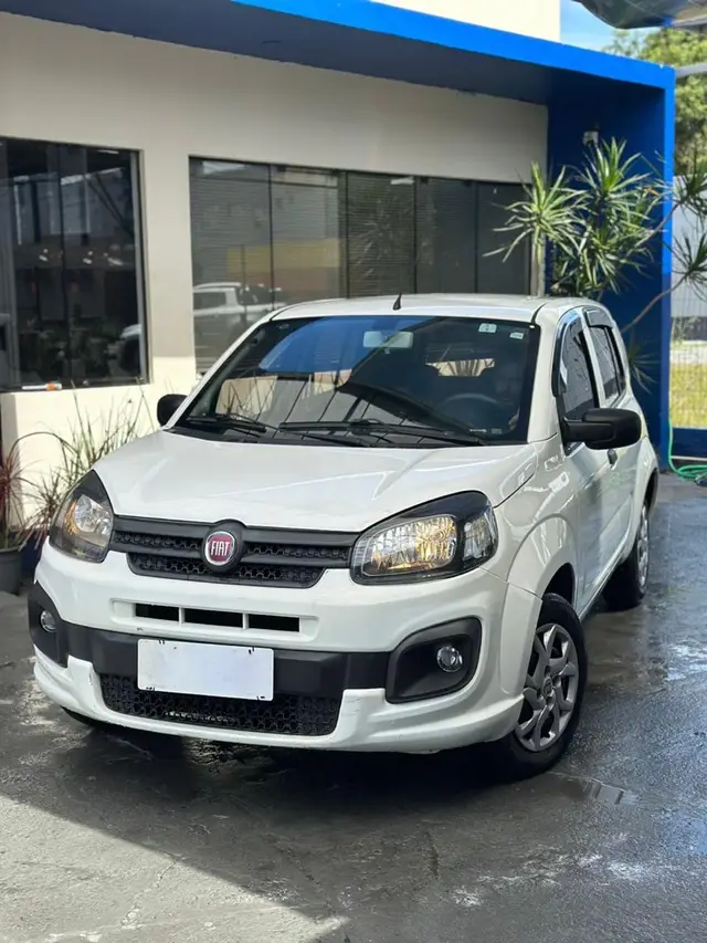 Carro Fiat Uno 2020 Attractive 1.0 8V (Flex) 4p