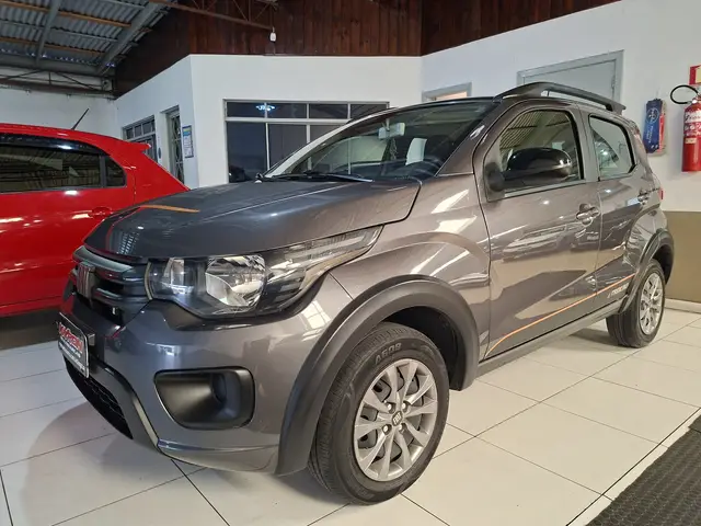 Carro Fiat Mobi 2024 Trekking 1.0