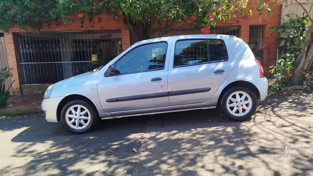 Carro Renault Clio 2008 Hatch. Authentique 1.0 16V (flex)