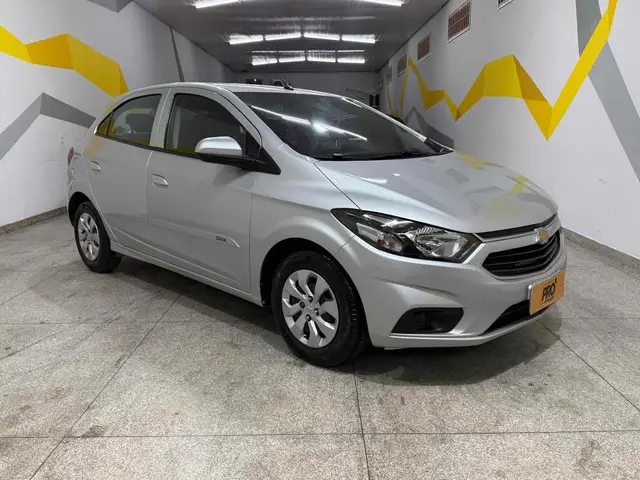 Carro Chevrolet Onix 2020 1.0 (Flex)