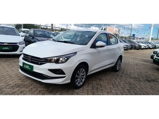 Carro Fiat Cronos 2025 Drive 1.0