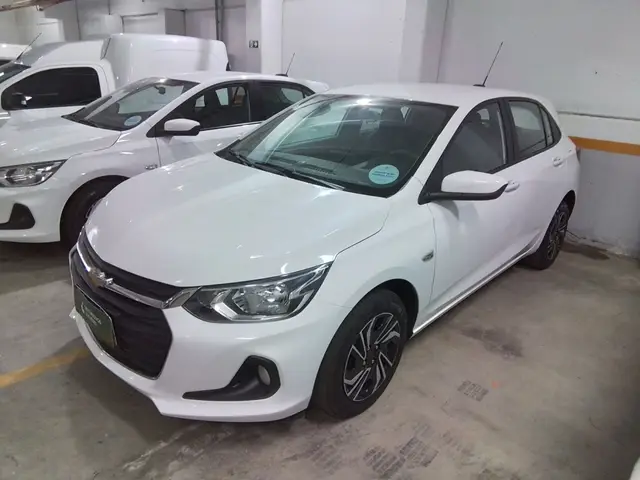 Carro Chevrolet Onix Plus 2025 LT 1.0